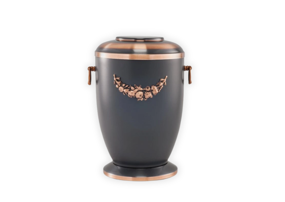 Kovová urna s girlandou